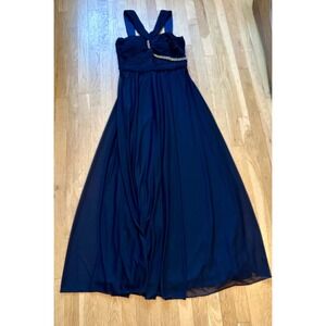💎✨Betsy & Adam Navy Blue Evening Gown with Gold Accent – Elegant & Timeless.✨💎